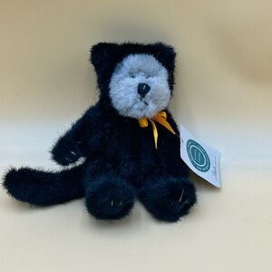 Boyd’s Bear puck, bear in cat Halloween costume, the archive collection